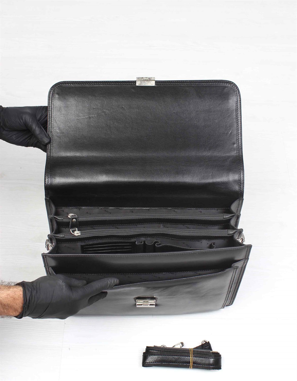 Aka Genuine Leather briefcase Bag 290 1