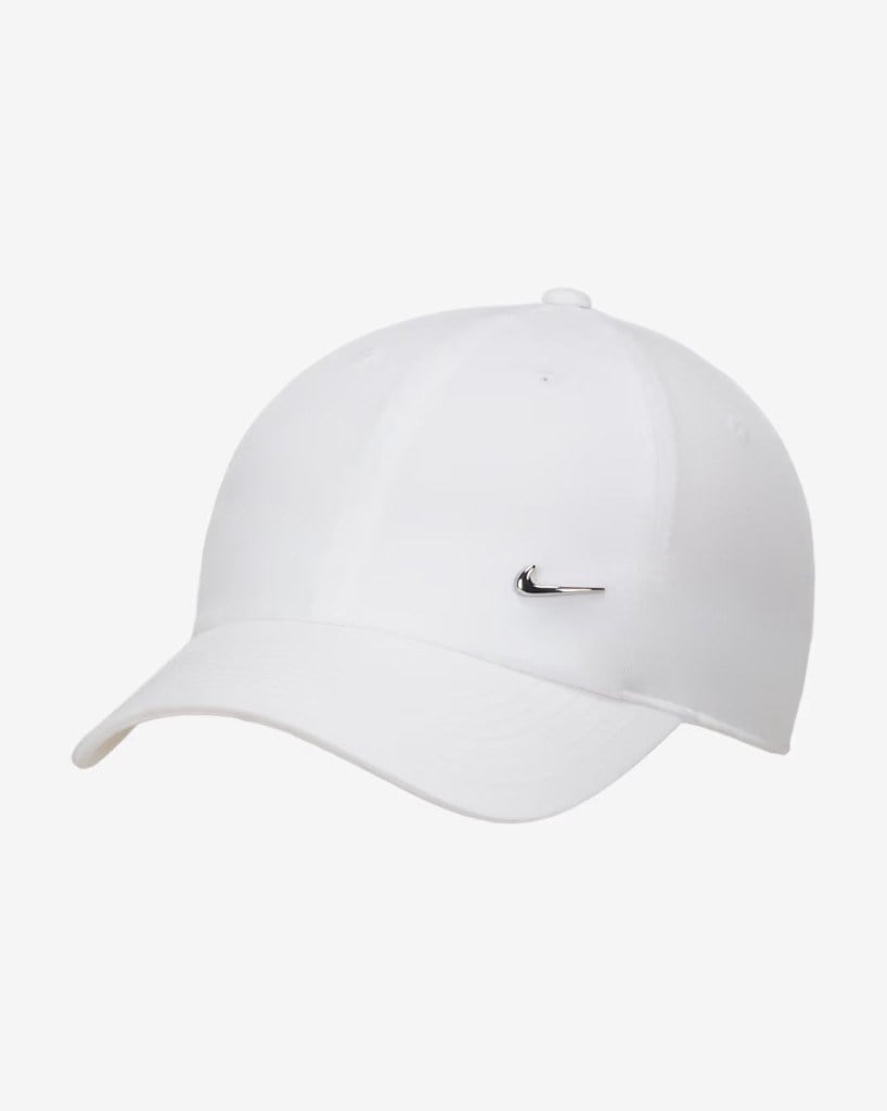 Nike Dri-FIT Club FB5372-100 Yumuşak Metal Swoosh Şapka - Beyaz