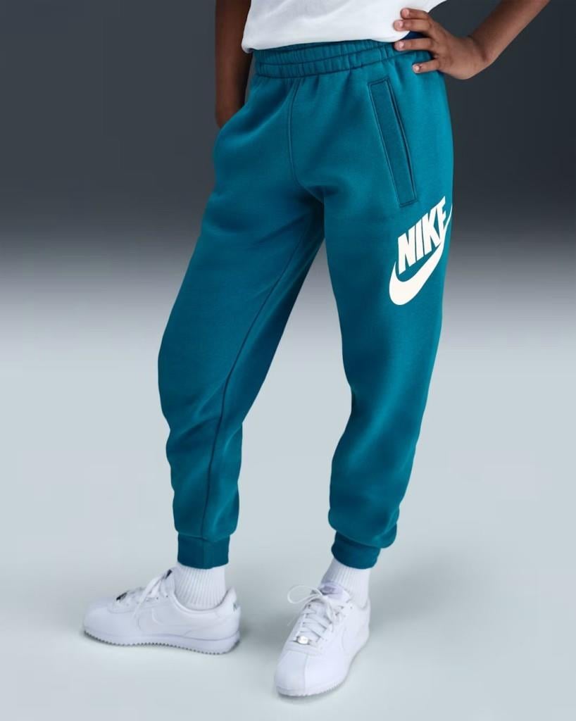 Nike FD2995-301 Club Fleece Büyük Çocuk Jogger Pantolon - Yeşil