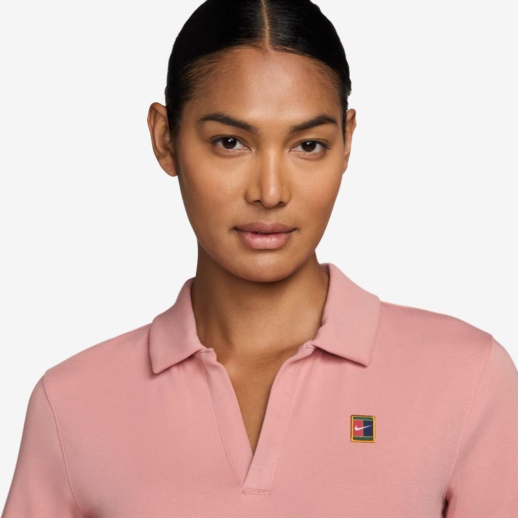 NIKE  HJ8992-618 Court Heritage Kadın Polo Yaka Mercan Tişört