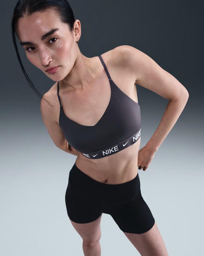 Nike Indy FD1062-036 Hafif Destekli Pedli Ayarlanabilir Kadın Spor Sütyeni - Antrasit