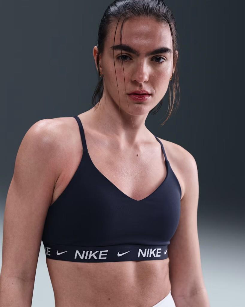 Nike Indy FD1062-410 Hafif Destekli Pedli Ayarlanabilir Kadın Spor Sütyeni - Lacivert