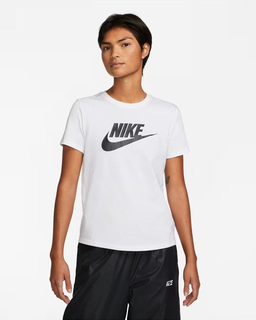 Nike Sportswear Essentials DX7906-100 Kadın Logo T-Shirt - Beyaz