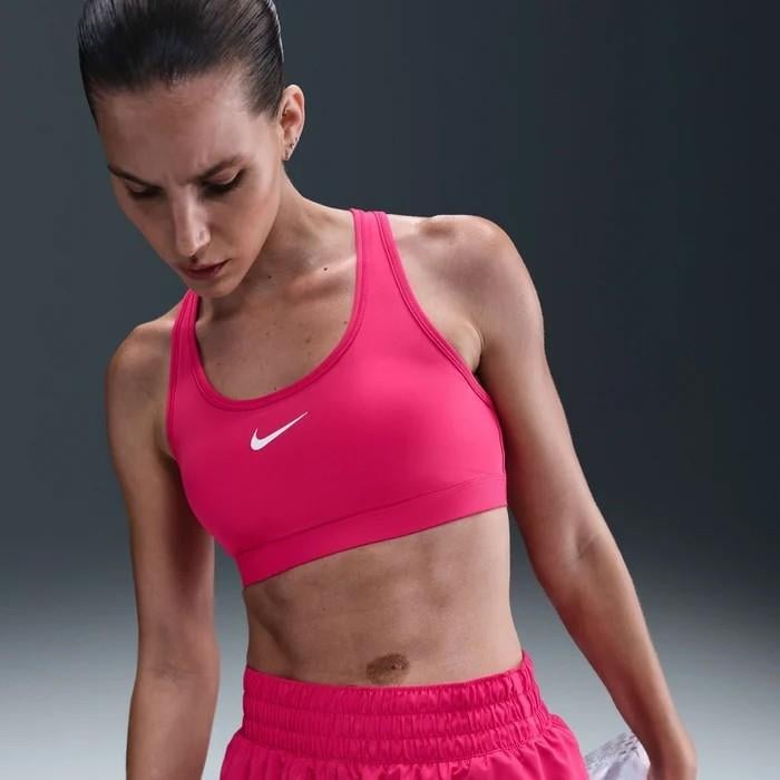 Nike Swoosh DX6821-666 Orta Destekli Pedli Kadın Spor Sütyeni - Rush Pink
