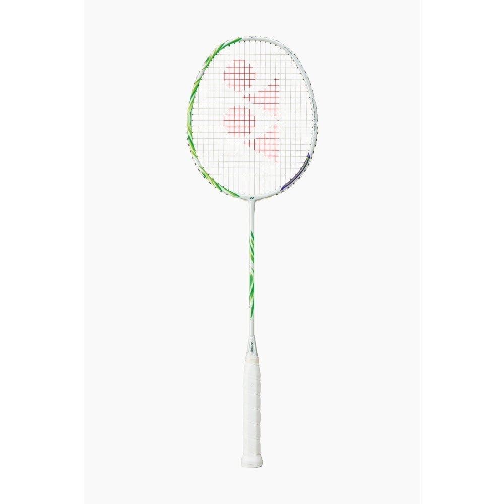 Yonex Astrox 100 Game-VA (Kordajlı) Viktor Axelsen İmza Serisi Badminton Raketi (4U/G5) - Beyaz/Yeşil