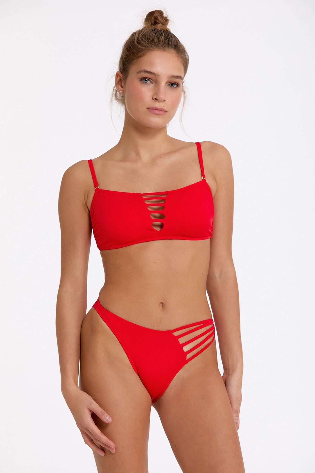 Göğüs Detay Bikini Takımı en iyi fiyatlarla Argento'da!