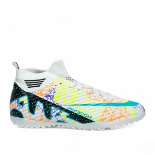 Laliga Garson Level 600 Halı Saha Beyaz Siyah Desenli