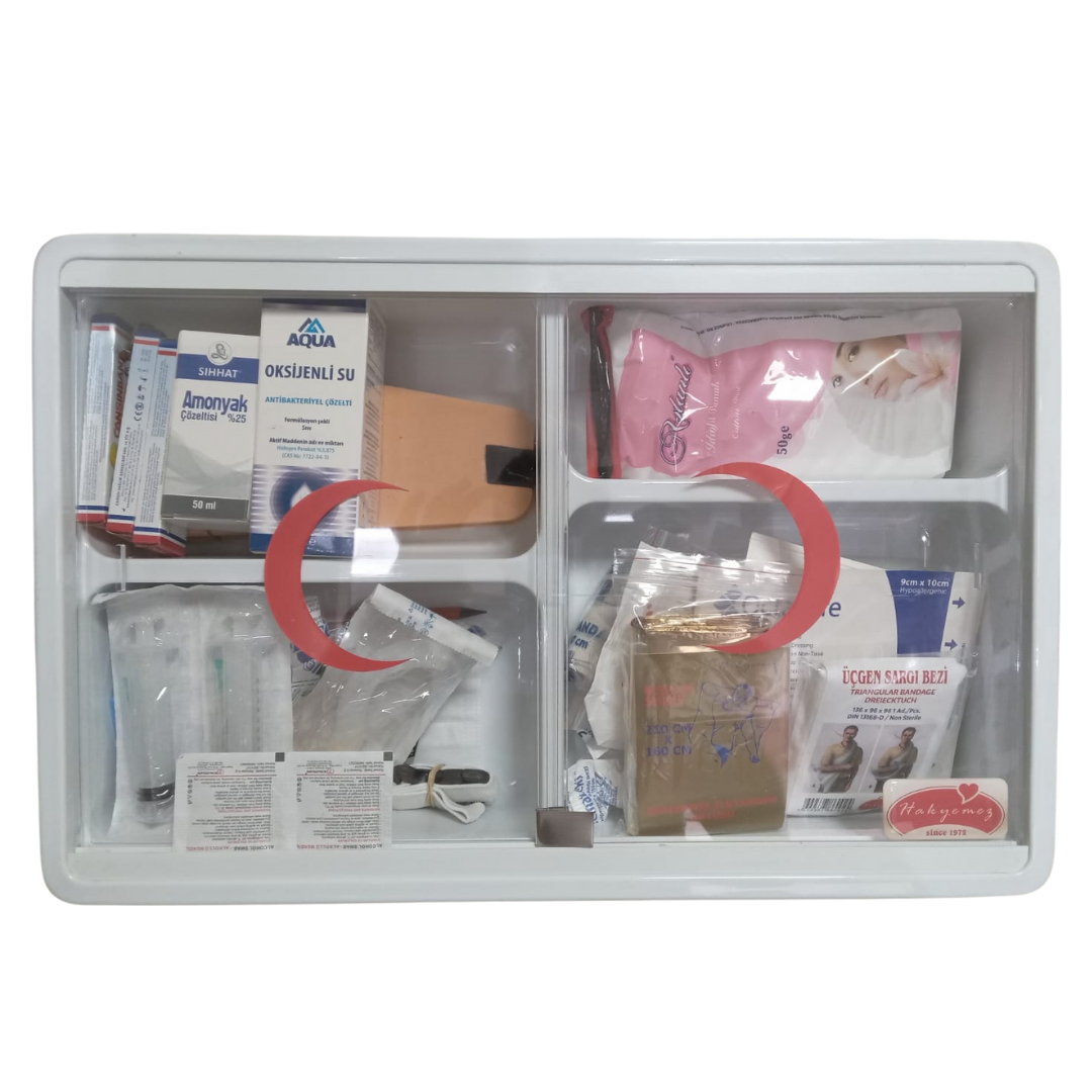 Ecza Dolabı (85 Parçalı ) 47x30x10cm PVS Camlı 158