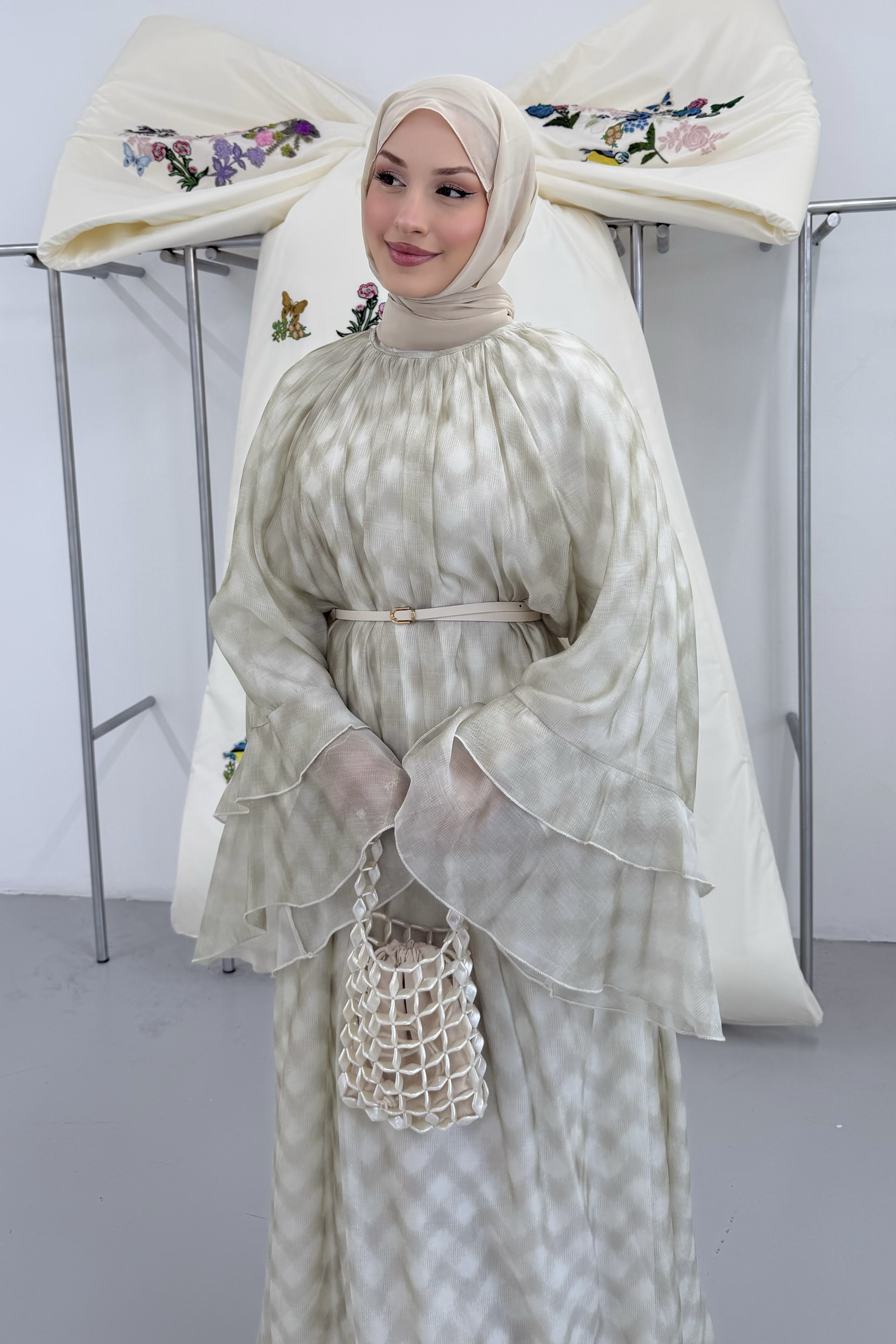 Sakura Kolları Fırfırlı Elbise Cagla