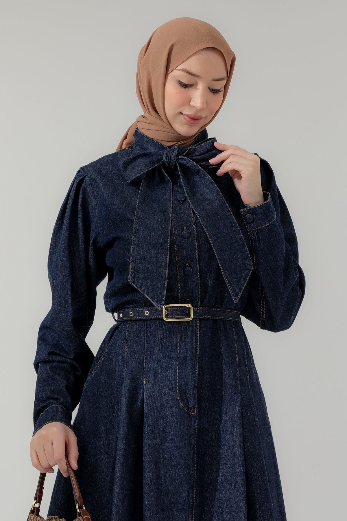 Yarım Düğmeli Yaka Bağcıklı Koyu Lacivert Denim Elbise