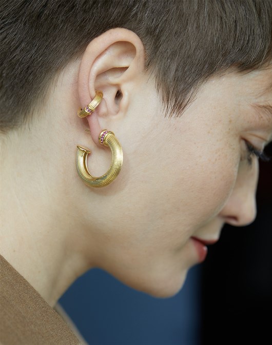Özel Tasarım 0,50 Micron Plated Line Stone Hoop Earring