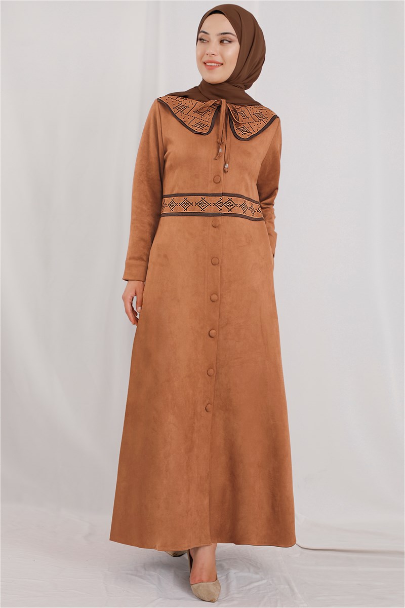 Bebe Yaka Nakışlı Taba Süet Ferace