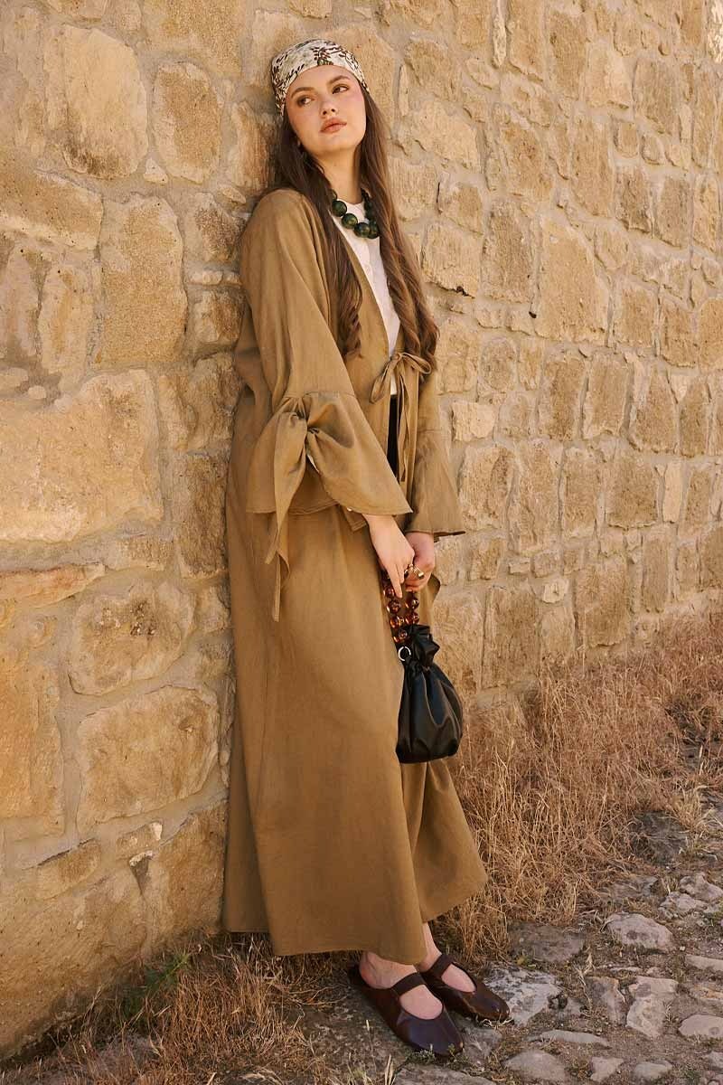 Kolları Volanlı Keten Abaya 