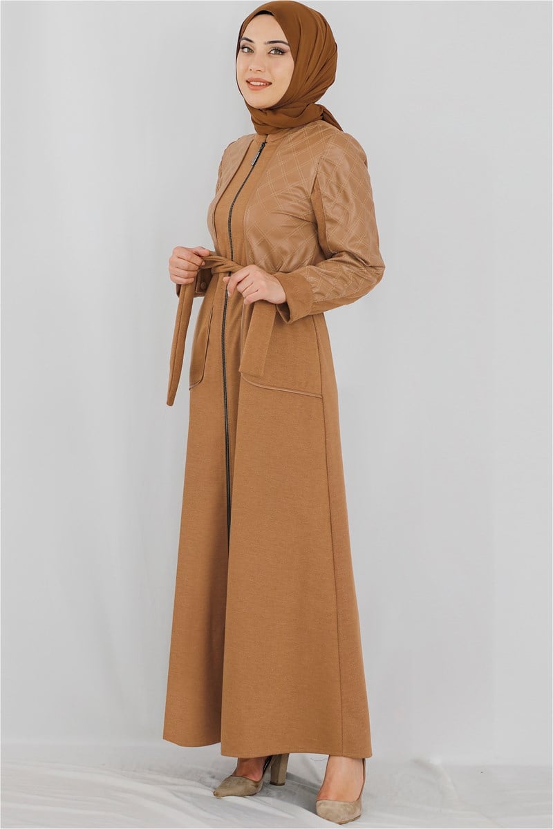 Robası Deri Detaylı Camel Ferace