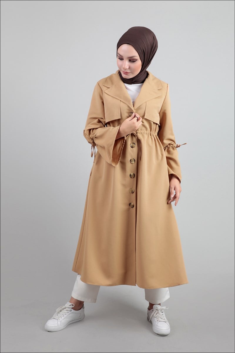 1016 Beli Bağcıklı Camel Trenç