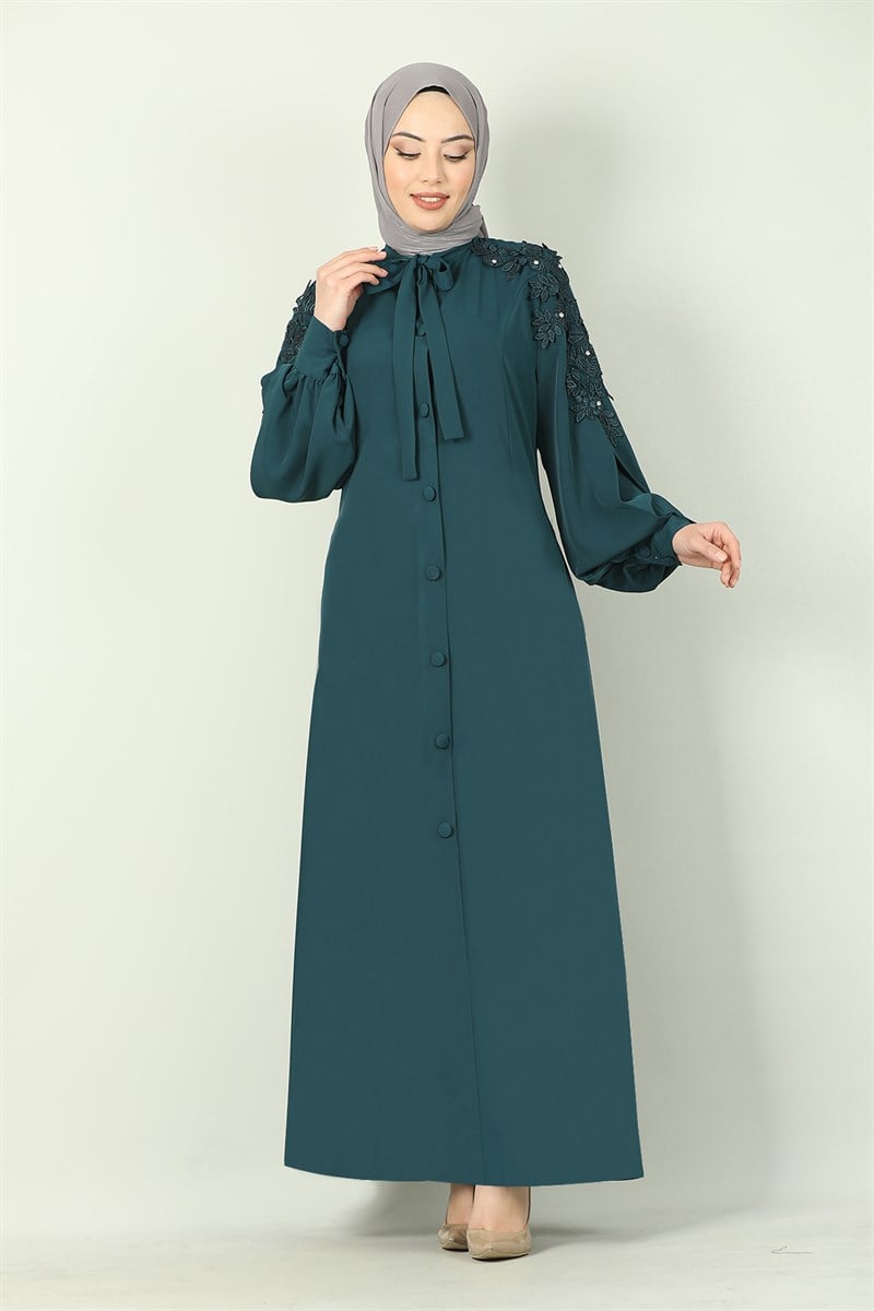 1803 Kolu Dantel Detaylı Önü Düğmeli Ferace Petrol 