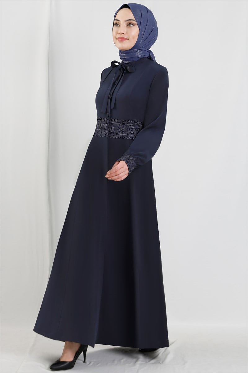 3106 Lace Detailed Navy Blue Abaya