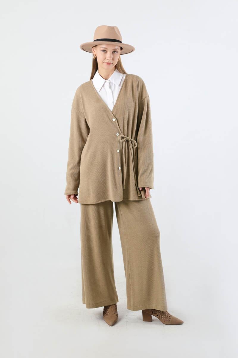 Bağlamalı Örme Hırka Takım Camel