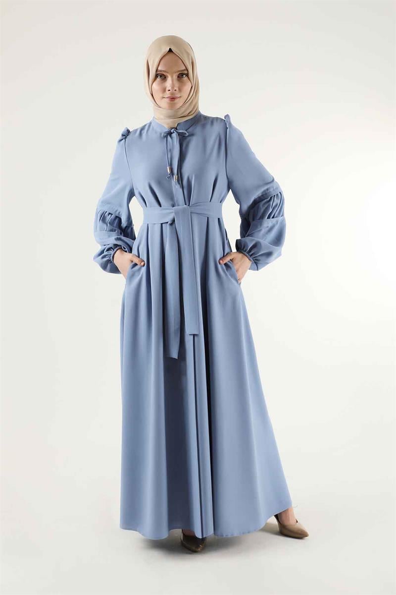 Büzgü Detay Kuşaklı Ferace Bebe Mavisi