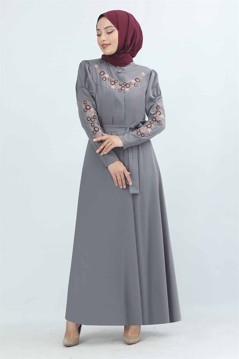 Çiçek İşlemeli Kuşaklı Ferace Gri