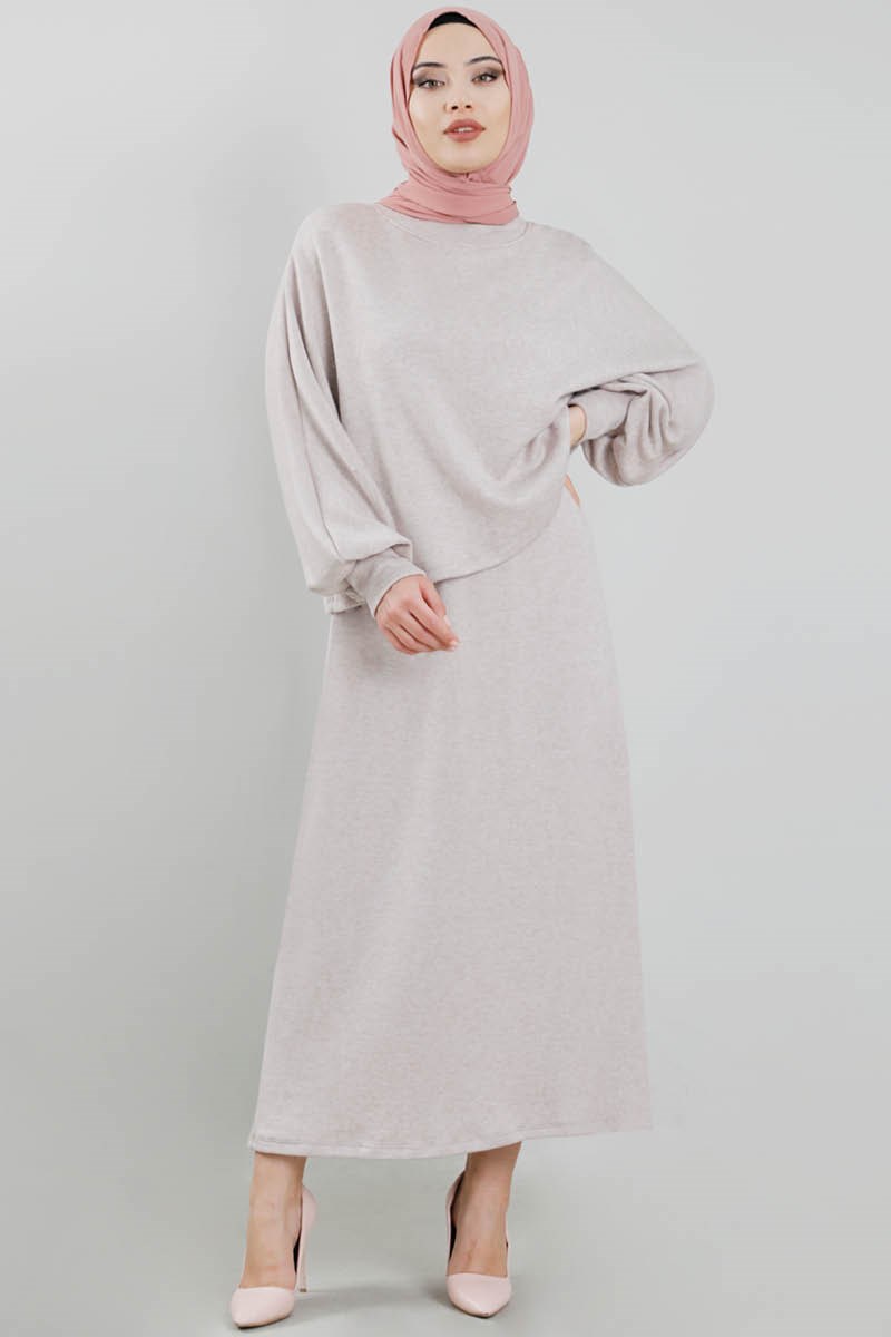 Etekli Yün Triko Takım Çakıl