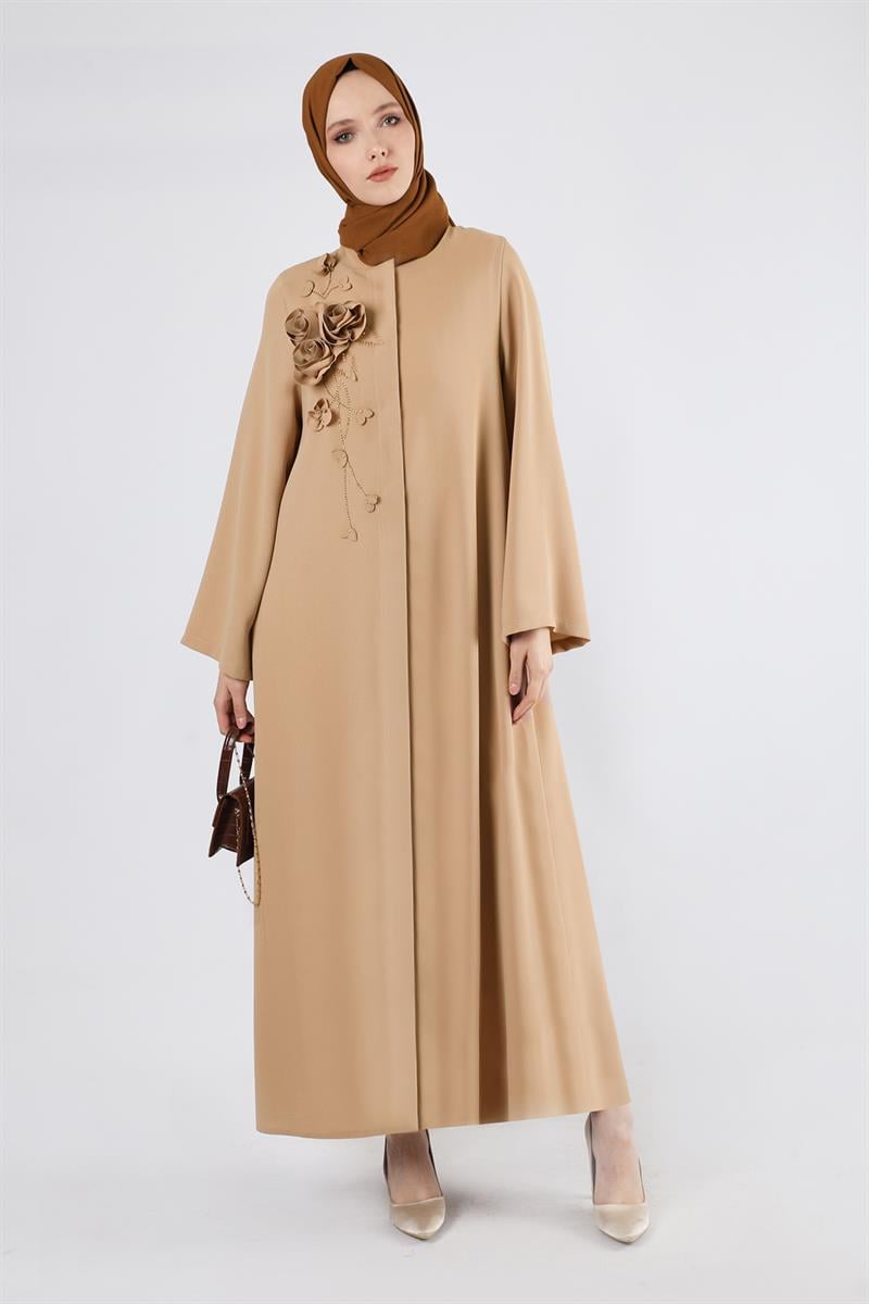 Gül Detaylı Taşlı Ferace Camel