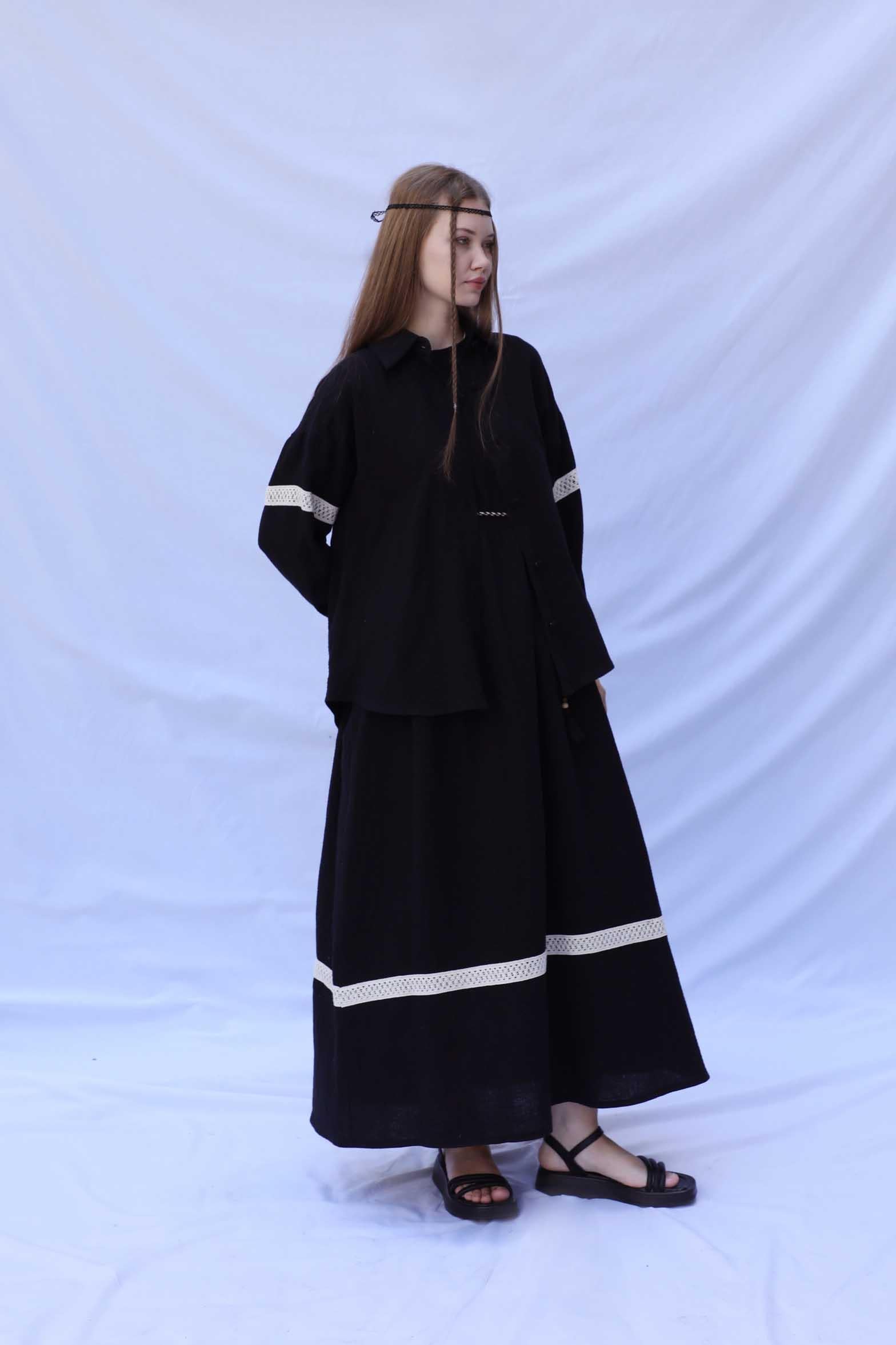 Güpür Gömlekli Elbise Siyah