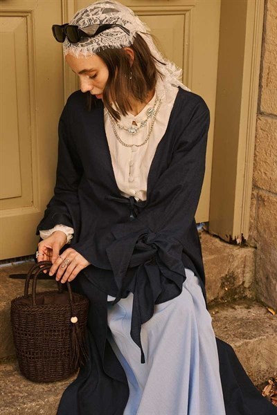 Kolları Volanlı Keten Abaya 