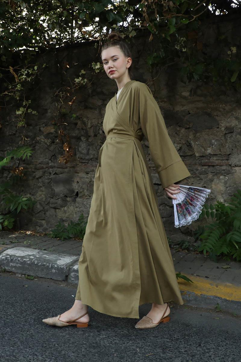 Kruvaze Bağlamalı Abaya Haki