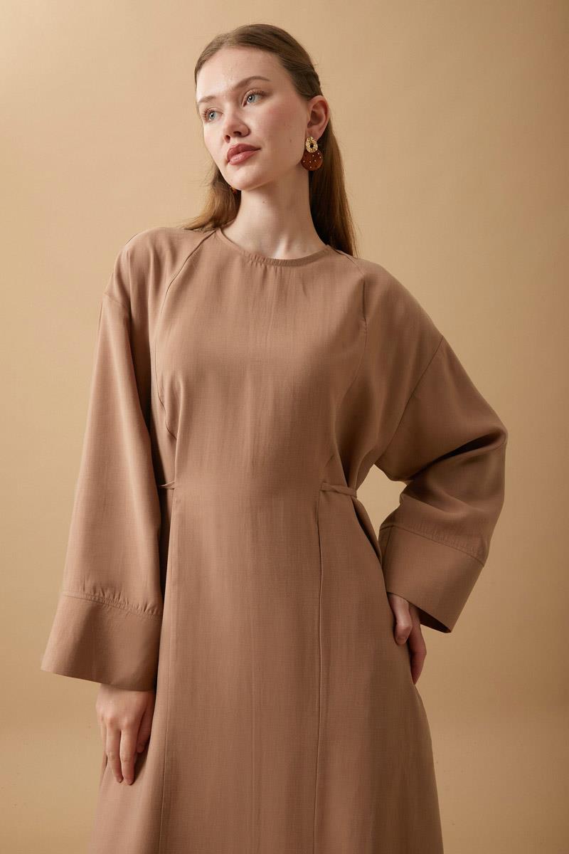 Kurdele Detaylı Elbise Taba