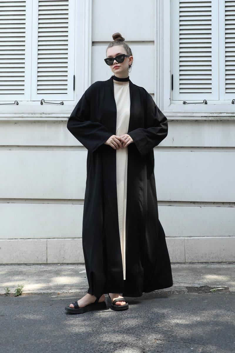 Manşeti Nervürlü Abaya Siyah