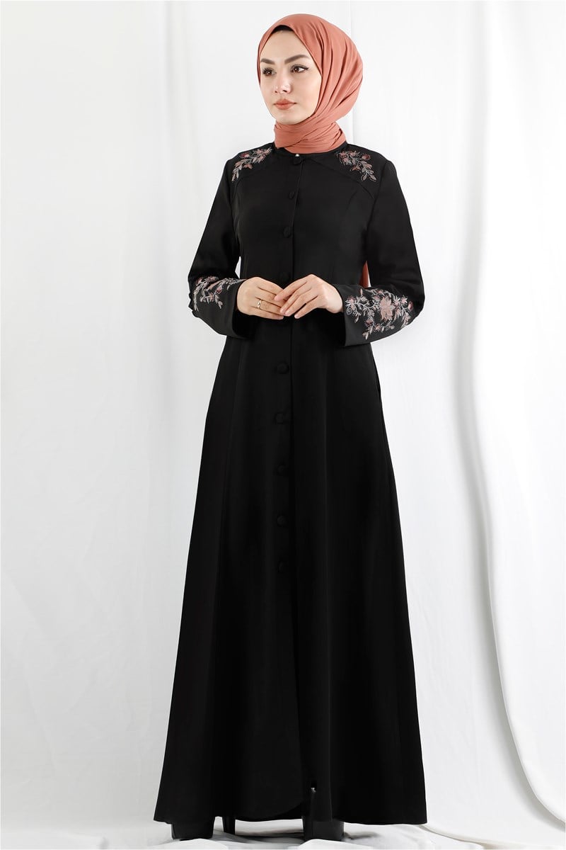 Omuz ve Kolları Nakışlı Siyah Ferace
