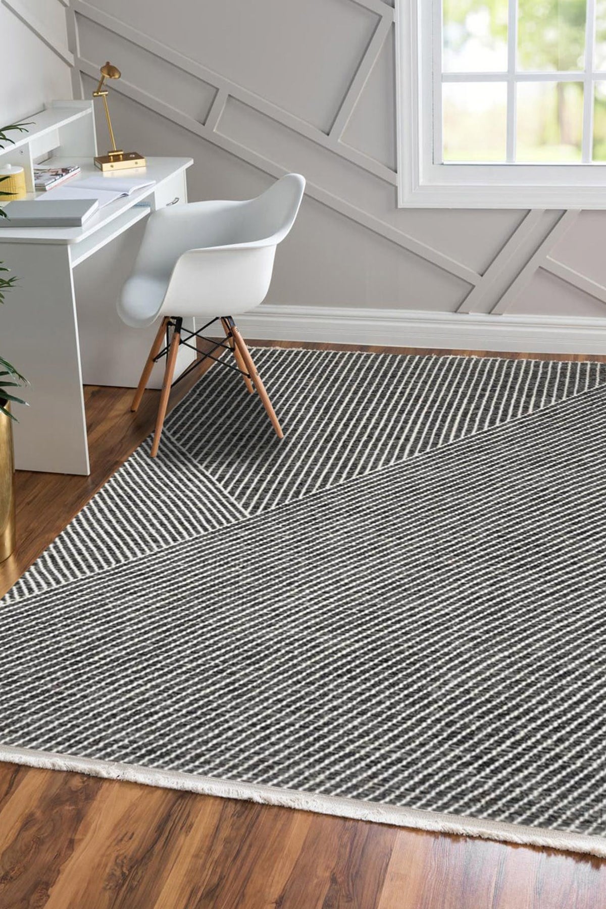 Siyah Beyaz Çizgili Modern Kilim 012Markaev