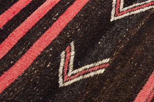 GERÇE EL DOKUMA SİYAH MÜRDÜM RENGİ ÇİZGİLİ DESEN YÜN KİLİM