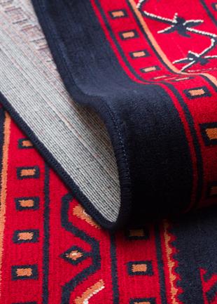 AFGAN DESENLİ LACİVERT RENGİ VİSKON SIKI DOKUMA KAYMAZ TABANLI İNCE MAKİNE HALISI