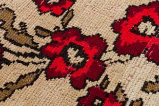 EŞSİZ EL DOKUMA AÇİK KAHVE KIRMIZI RENGİ ÇİÇEKLİ DESEN VİNTAGE HALI