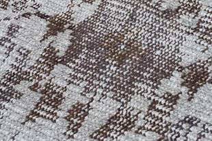 EŞSİZ EL DOKUMA GRİ KAHVERENGİ ÇİÇEKLİ DESEN VİNTAGE HALI