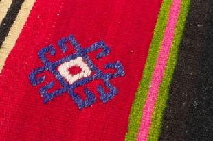 GENELEKSEL EL DOKUMA KAHVERENGİ SİVAS KİLİMİ