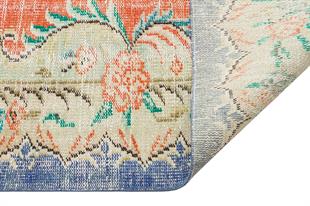 GENELEKSEL EL DOKUMA NATUREL RENGİ GÖBEKLİ DESEN ESKİTME VİNTAGE HALISI