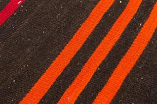 TURUNCU BEYAZ RENGİ KEÇİ KILI EL DOKUMA YÜN KİLİM