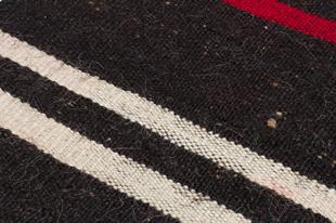 Siyah Renk Beyaz Bordo Rengi Kilim Paspas