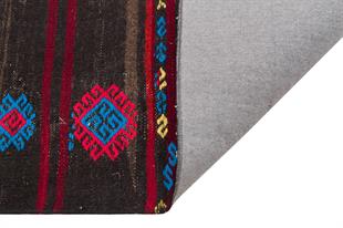 GENELEKSEL EL DOKUMA ÇOK RENKLİ KEÇİ YÜN KİLİM