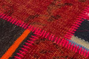 Geneleksel El Dokuma Kırmızı Rengi Halı Kilim Karışık Patchwork Halısı