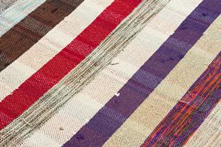 Beyaz Çok Renkli Kök Boya El Dokuma Kilim