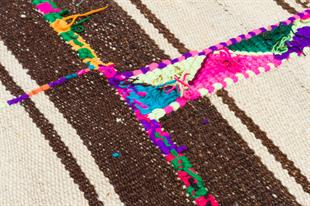 BEJ KAHVERENGİ EL DOKUMA KEÇİ KILI KİLİM PASPAS