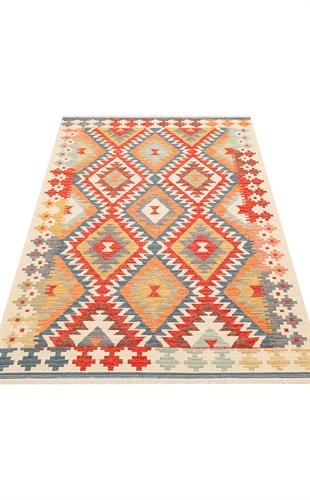 LİGHT MULTY Yıkanabilir, Çift Taraflı Kullanıma Uygun Yumuşak Tuşeli Otantik Kilim
