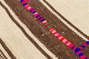 BEJ KAHVERENGİ EL DOKUMA KEÇİ KILI KİLİM PASPAS