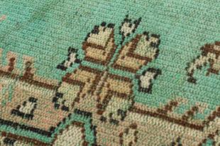 GERÇEK EL DOKUMA  VİZON YEŞİL RENGİ GÖBEKLİ DESEN YÜN HALISI