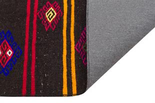 Siyah Çok Renkli El Dokuma Keçi Kılı Yün Kilim