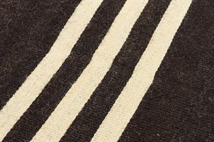 Kırmızı Beyaz Rengi El Dokuma Keçi Kılı Yünlü Yolluk Kilim